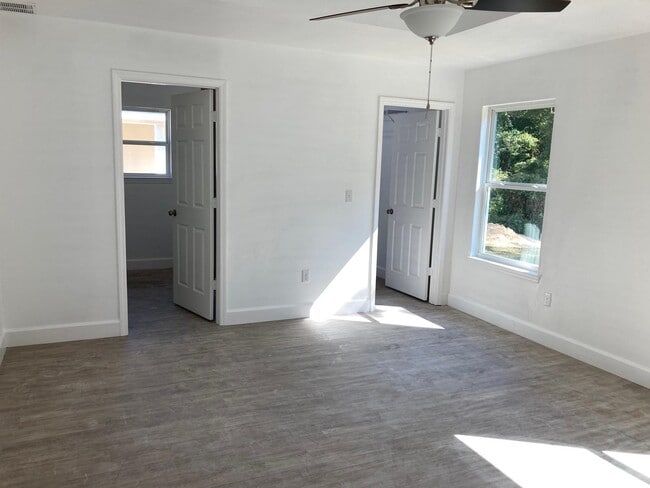 Photo - 5270 Montejo Dr