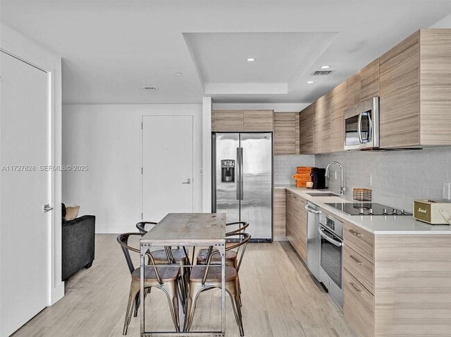 Photo - 121 NE 34th St Unit 1005