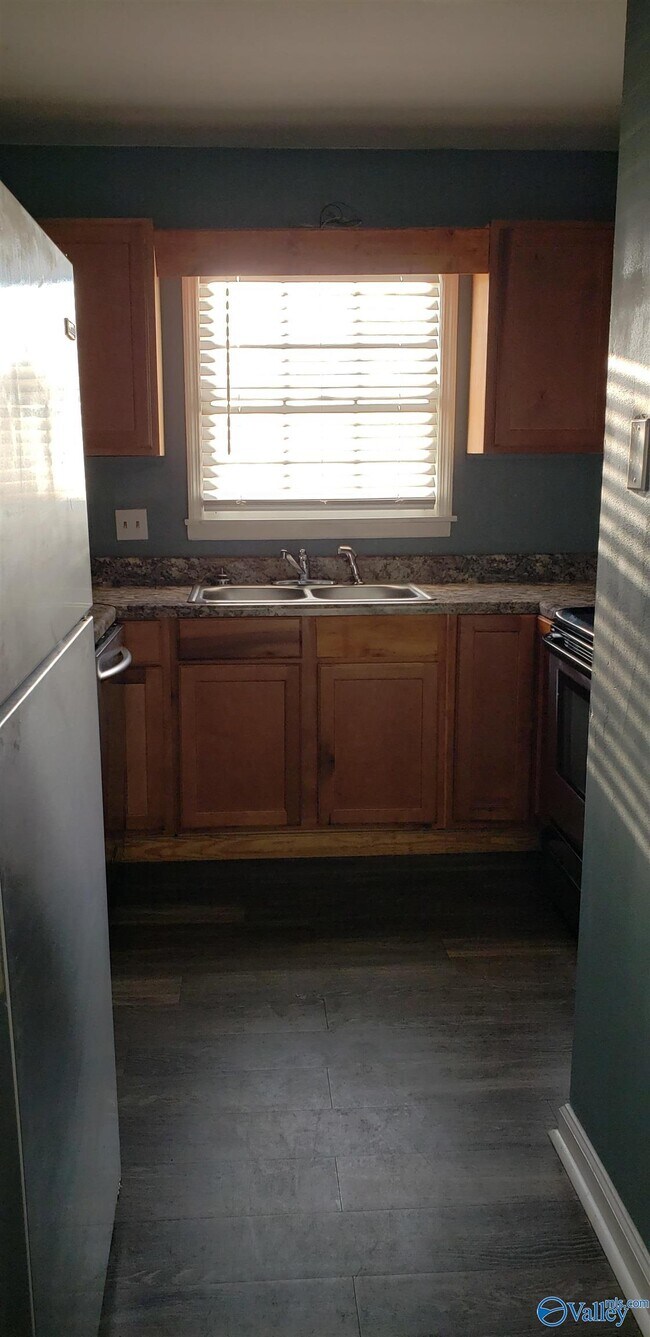 Photo - 6222 Robinhood Ln NW Unidad B