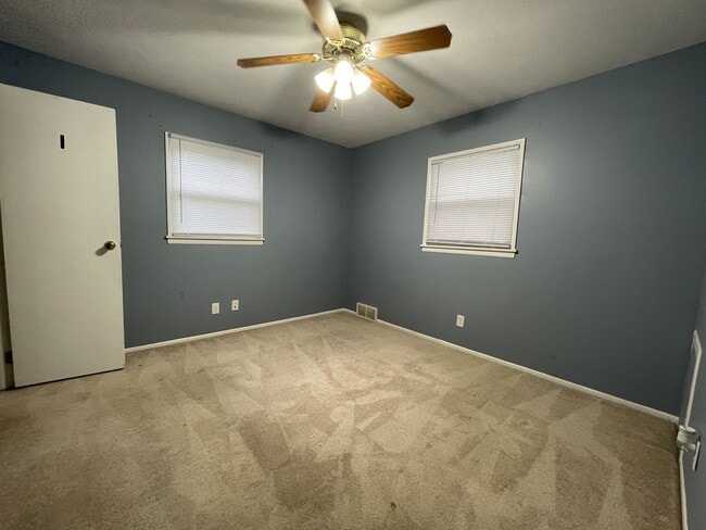 Photo - 4303 S 61st Ave