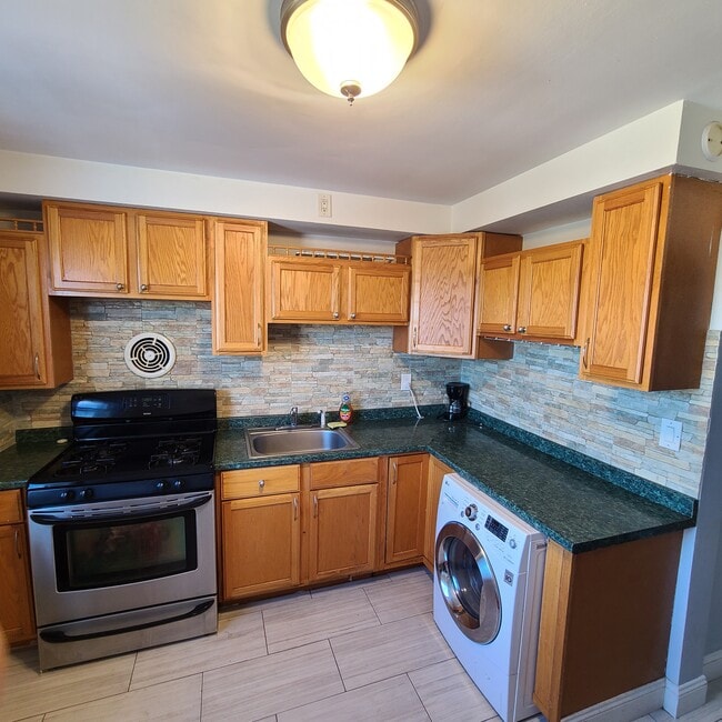 Photo - 166 Huber St Unit 2