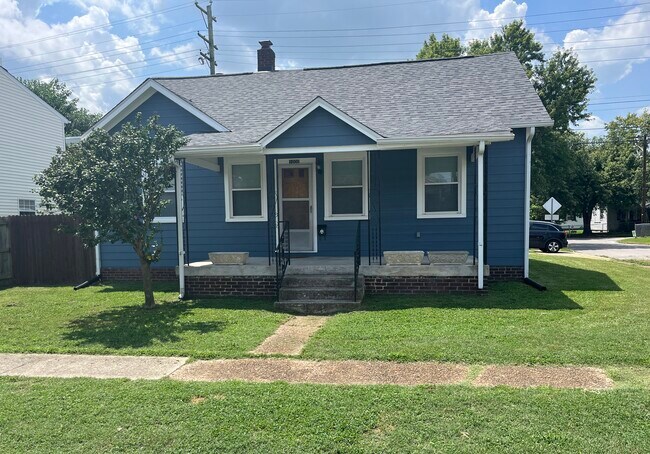 Photo - 1000 Elliston St House