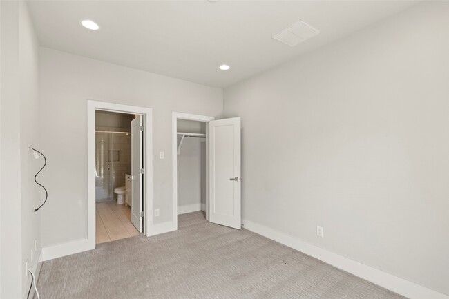 Photo - 1613 Wheeler Ave