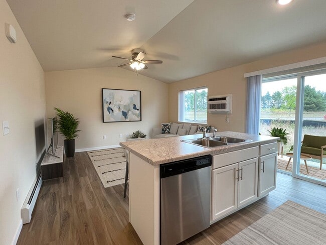 Photo - SCS Rothschild