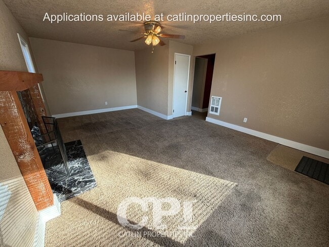 Photo - 704 1/2 Academy St.