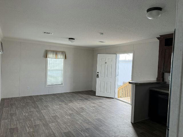 Photo - 6101 Cleveland St