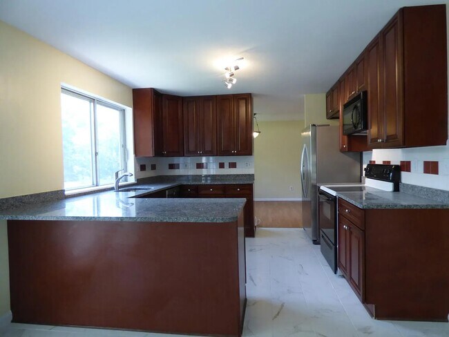 Photo - 7809 Suthard Dr