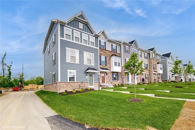 Photo - 4908 Spruce Rd