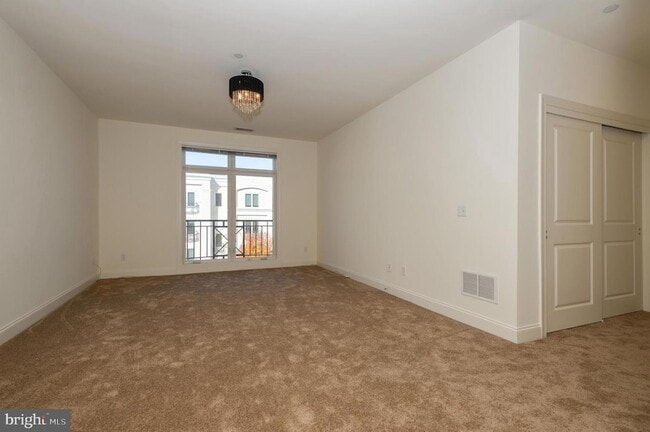 Photo - 2 N Commerce Square Unit 302