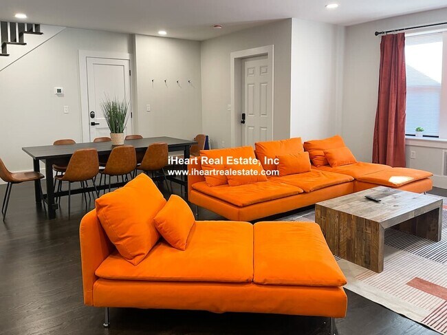 Photo - 79 Walnut St