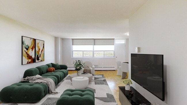 Photo - 111 Inverlochy Boulevard