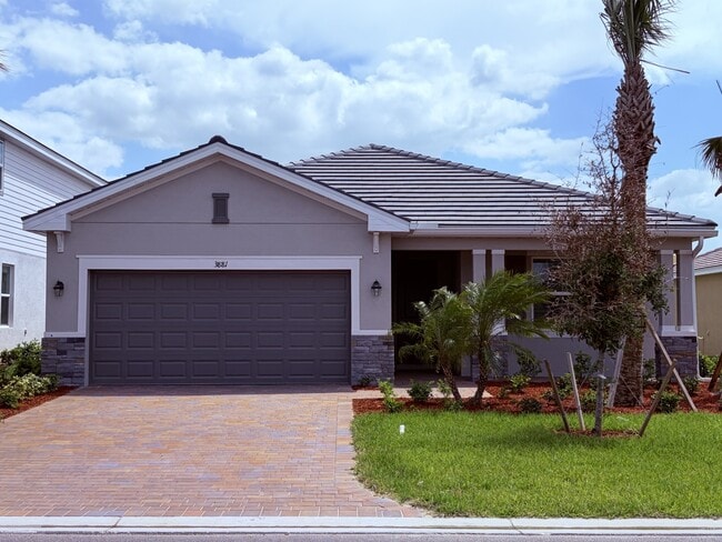 Building Photo - 3881 Passion Vine Dr