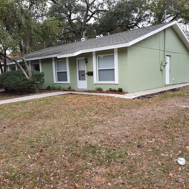 Building Photo - 682 37th St N Rental