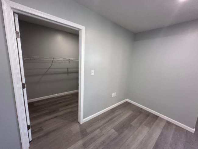 Photo - 140 S Easton Rd