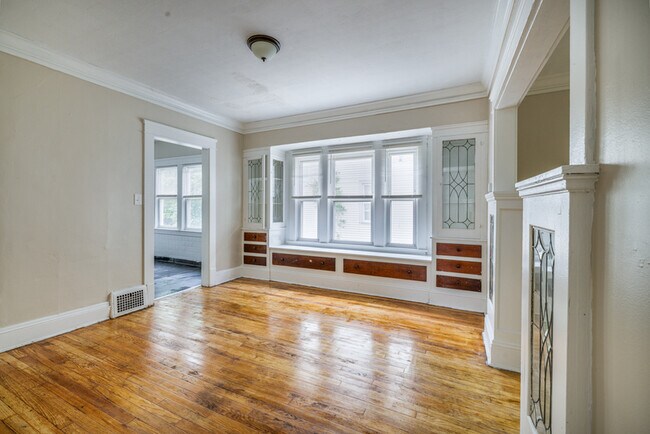 Photo - 12401 Parkhill Ave Unit Up