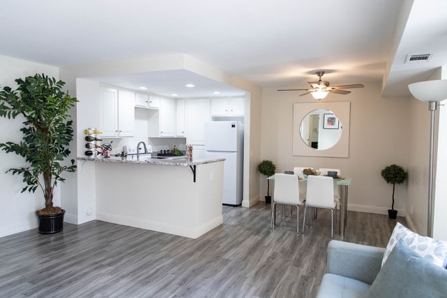 Photo - Ridgeline Apartments