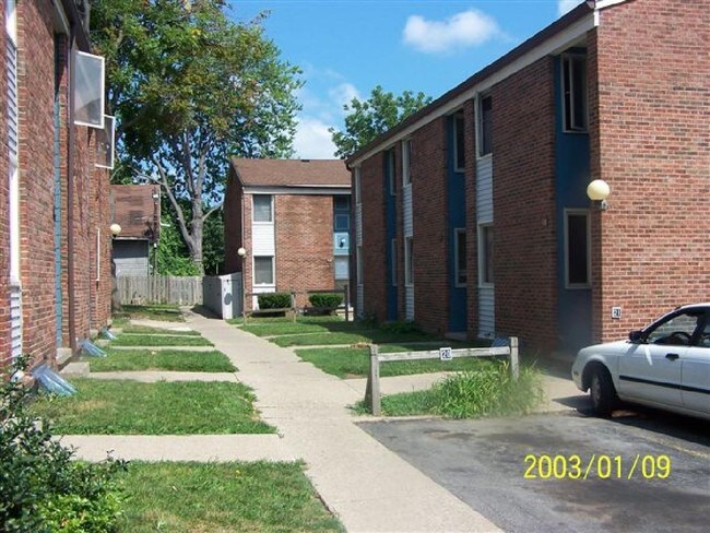 Photo - 1-96 Twin Beeches