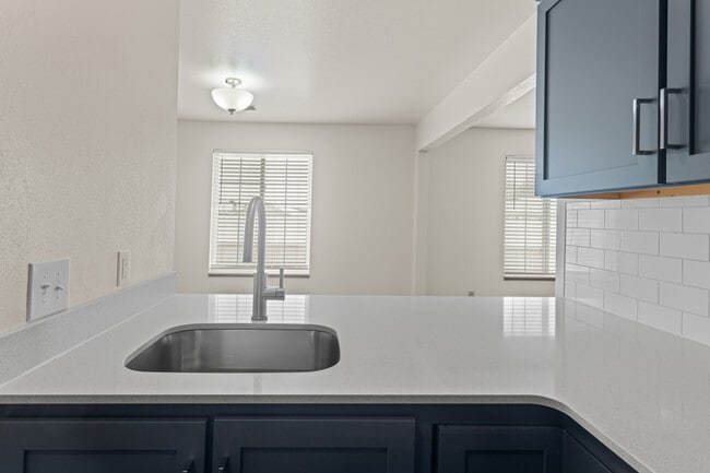 Photo - Meadow Springs Apartments