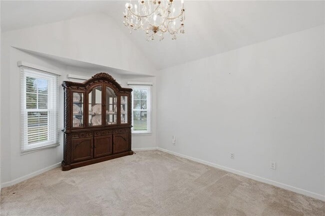 Photo - 638 Oberlochen Way