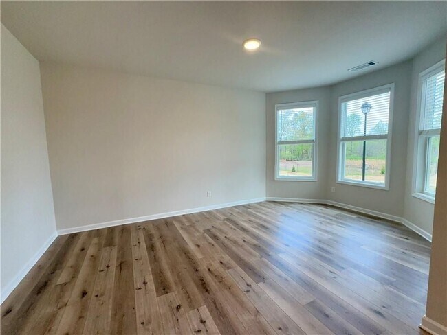 Photo - 765 Rodeo Dr