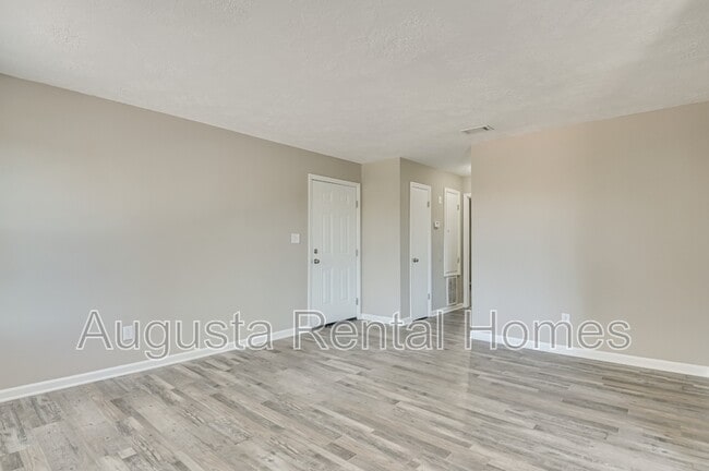 Photo - 150 Conifer Dr