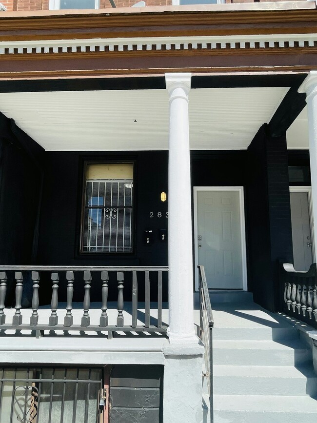 Photo - 2831 W Oxford St Unit 1