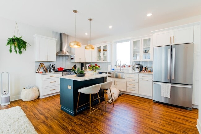 Photo - 635 Fairview Ave NE Unidad 3