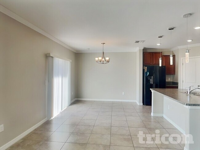 Photo - 14812 Crescent Rock Dr