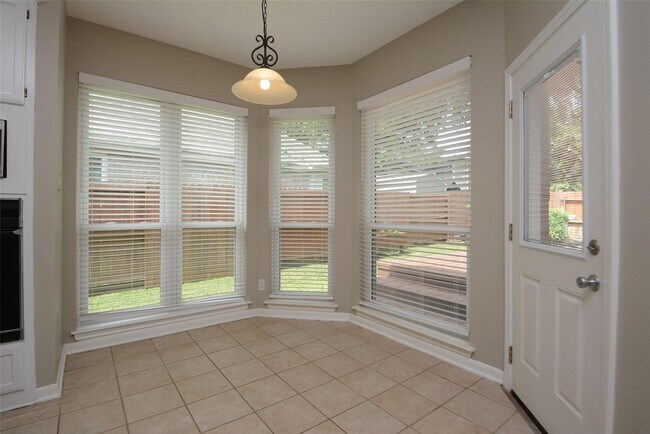 Photo - 5327 Willow Knoll Ct