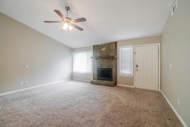 Photo - 2935 Owens Point Trail NW