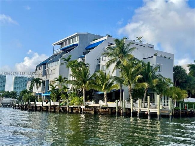 Photo - 456 Poinciana Island Dr