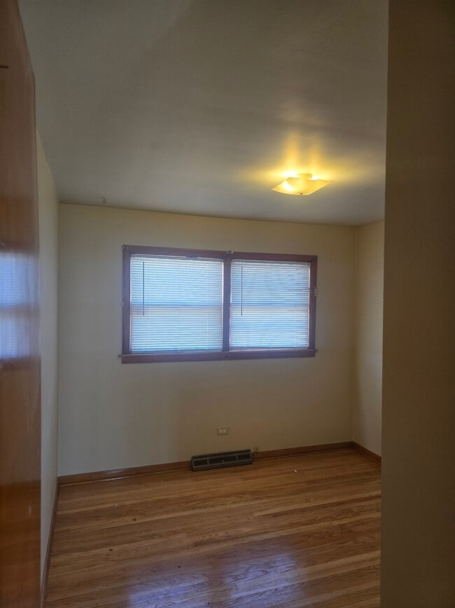 Photo - 15639 Ingleside Ave