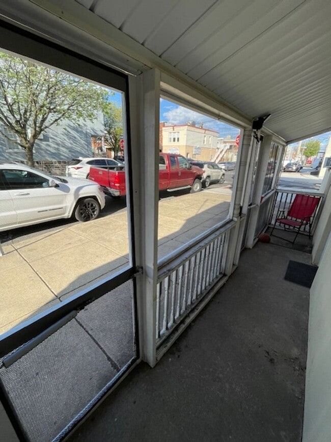 Photo - 3000 S 16th St Unidad 3000 S 16th St 2nd Fl