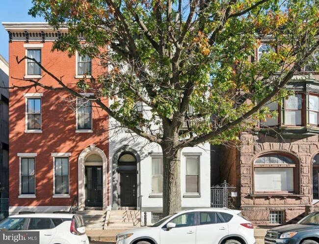 Building Photo - 2129 Spring Garden St Unit 2F Rental