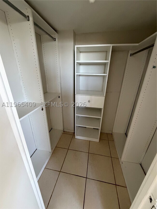 Photo - 1830 Dixianna St Unit 406