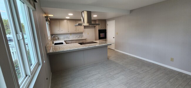 Kitchen/Dining Room 20'x 13' - 1100 Opal St Unit A