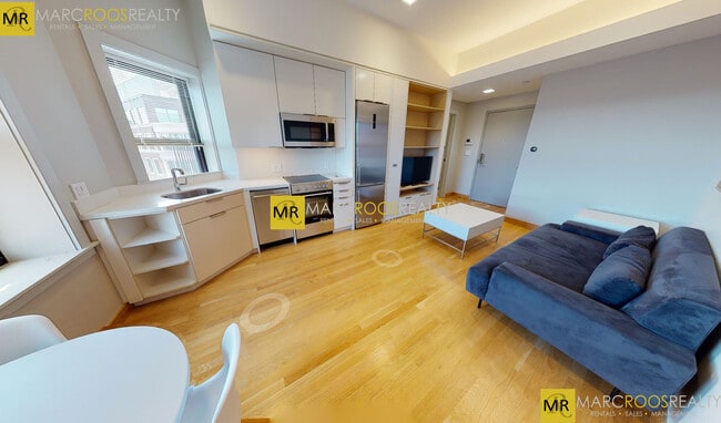 Photo - 111 Mount Auburn St
