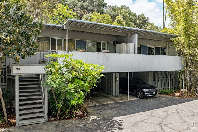 Building Photo - 317 Monterey Rd Rental