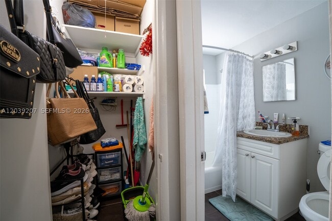 521 NE 82nd St Unit 3
