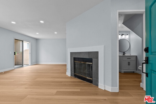 Photo - 18812 Vista Del Canon Unidad D