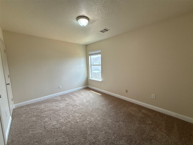Photo - 3115 Ribbon Creek Way