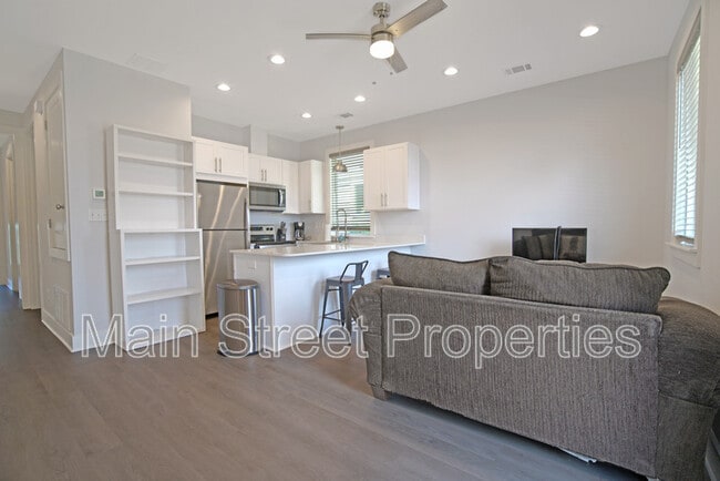 Photo - 379 S Clubbs St