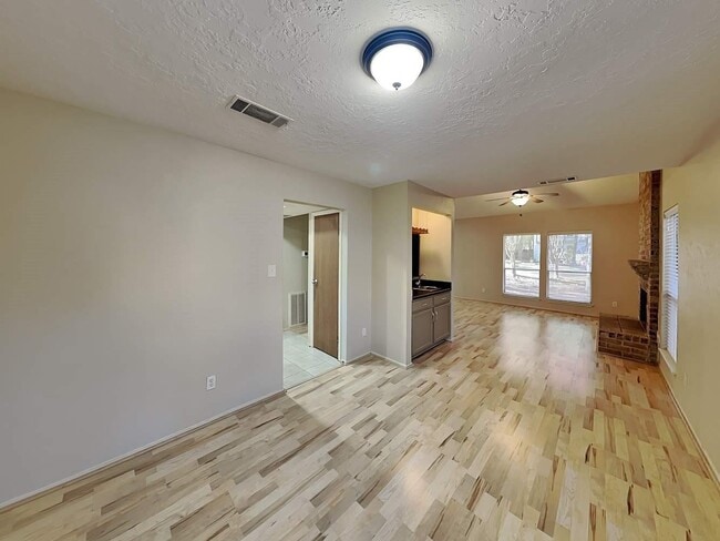 Photo - 164 Maple Branch St