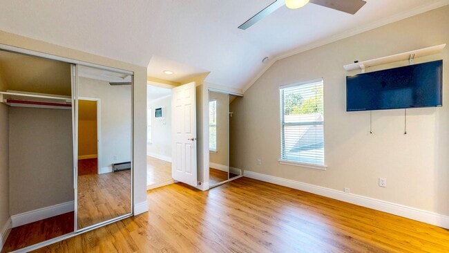 Photo - 1133 Edwards St Unit E