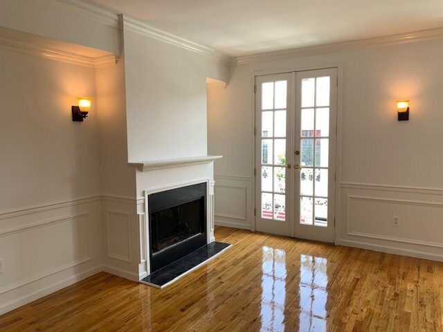 Photo - 159 E Broad St Unit 1