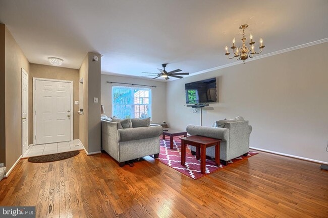 35 Roger Valley Ct
