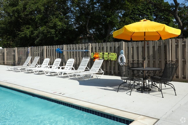 Piscina de natación - Dearborn West