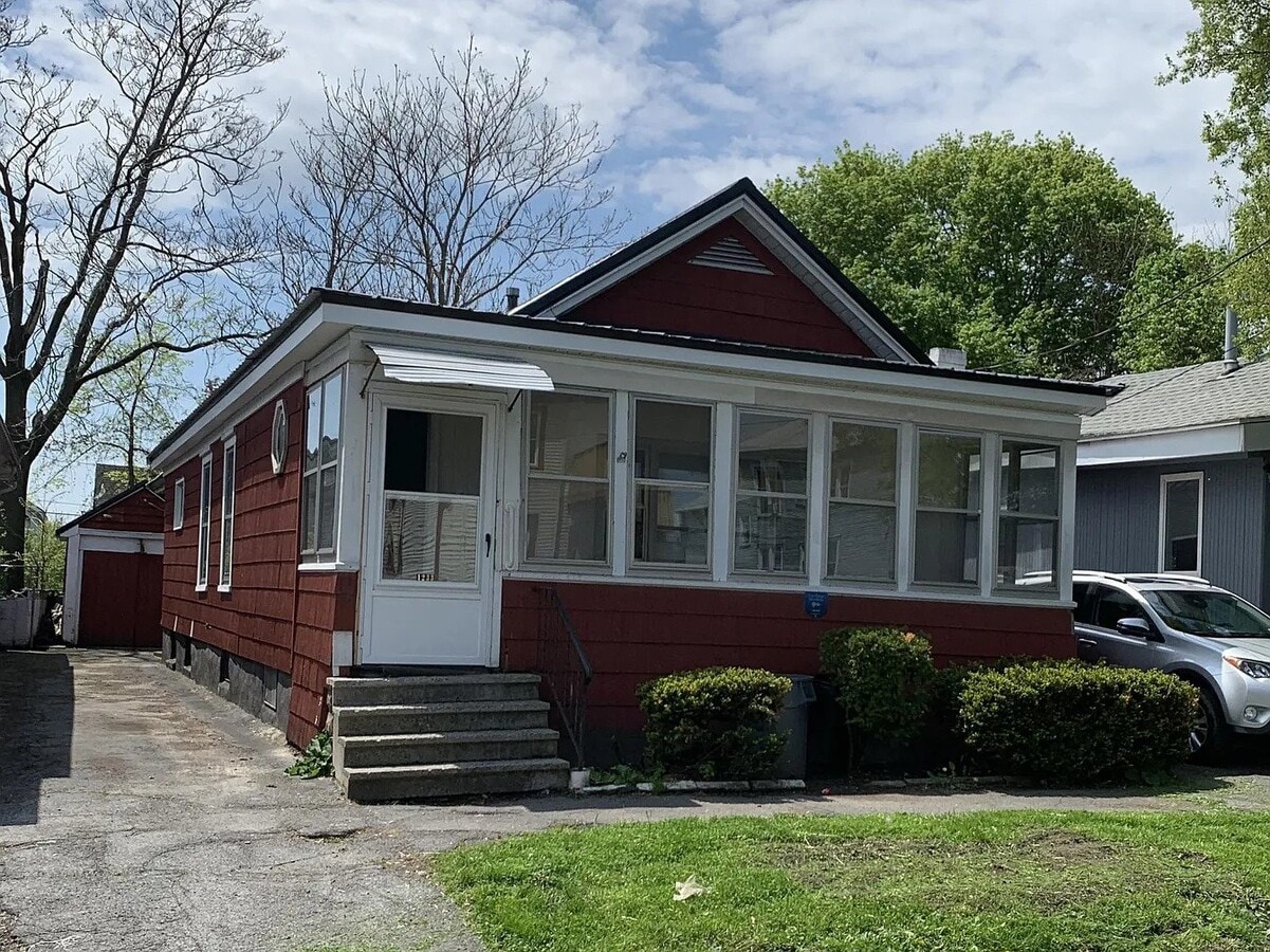 Photo - 1233 Park St