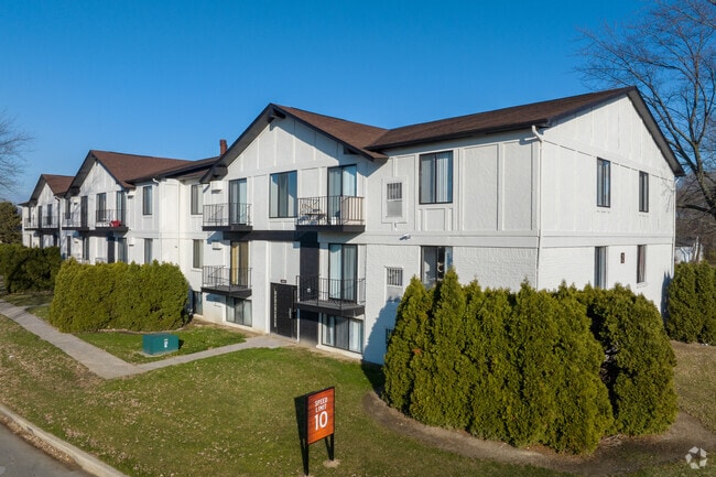 Photo - Park On Canal Apartments - Clinton Twp, MI