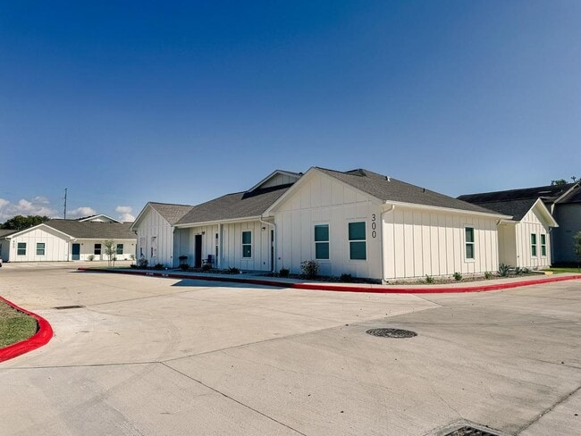 Photo - 1901 E Sabine St